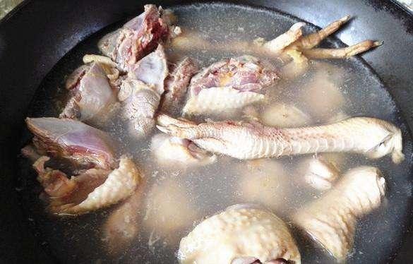 记得炒鸡肉时，千万不要跳过这1步，否则鸡肉不好吃