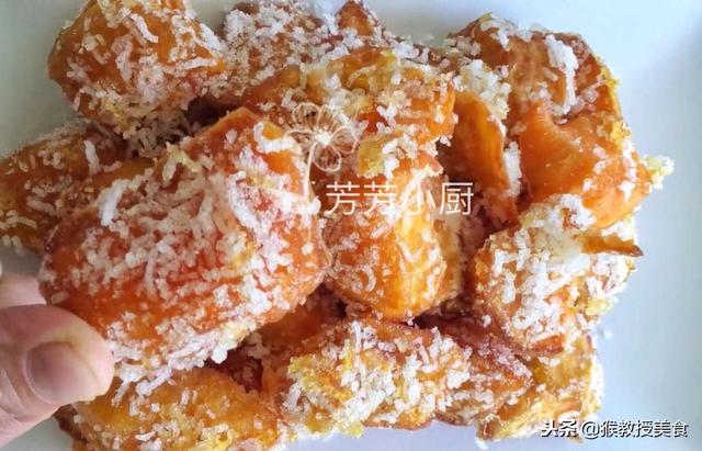 红薯别再蒸着吃了，3分钟教你新做吃法，外酥内软，全家人抢着吃