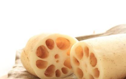 孕晚期，孕妈常吃这些食物，或许可以排出“胎毒”，利于胎儿发育