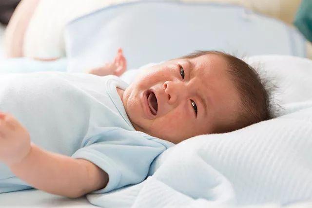 轮状病毒肆虐幼儿园！宝宝腹泻，千万别做这4件事了！