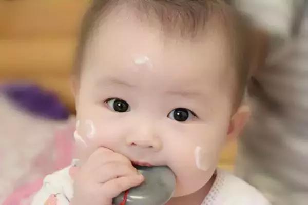 什么时候和孩子分房睡？