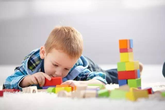 为什么对一件事感兴趣的孩子不喜欢了呢？因为家长太急功近利！