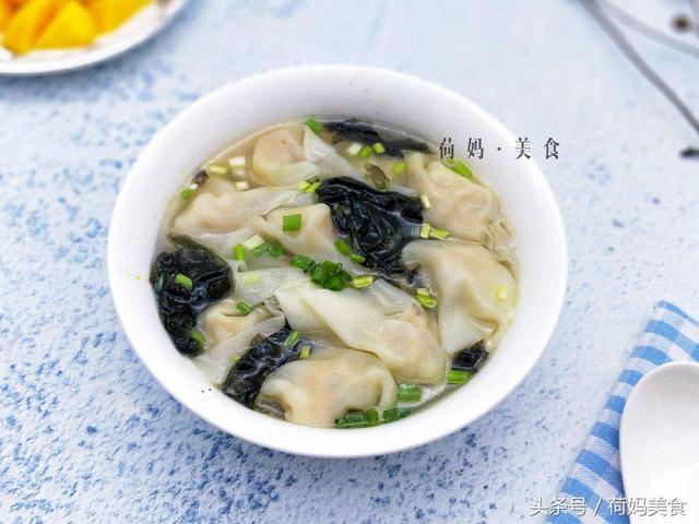 小朋友不吃胡萝卜怎么办？把它藏在肉馅里，包成馄饨吧，鲜甜营养