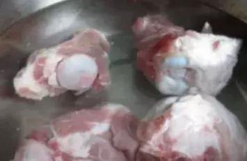 白喝了20年的骨头汤，原来少了关键一步，难怪没起到作用