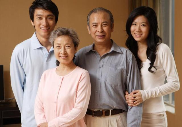 养儿防老还是养女防老？真有人做出了调查，数据说话更真实