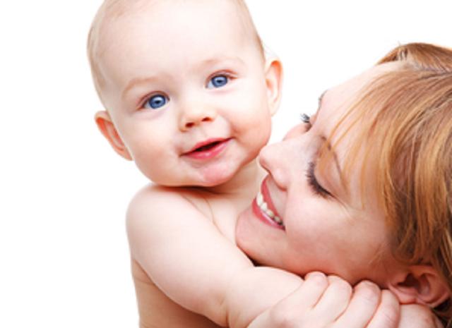 宝宝出生后的这个时期，只能看得清黑白两色，妈妈要注意！