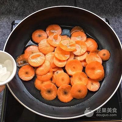 烤箱版胡萝卜片的做法