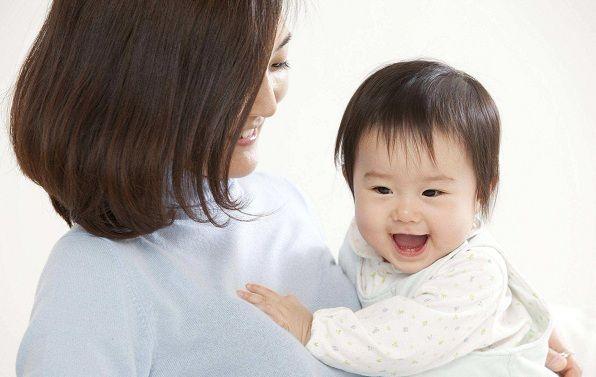 孩子向你表达爱的方式有这3种，宝妈们千万别再误解孩子了