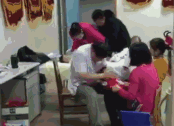 又有孩子因小儿推拿死亡!培训12小时的推拿师深得众多家长信任