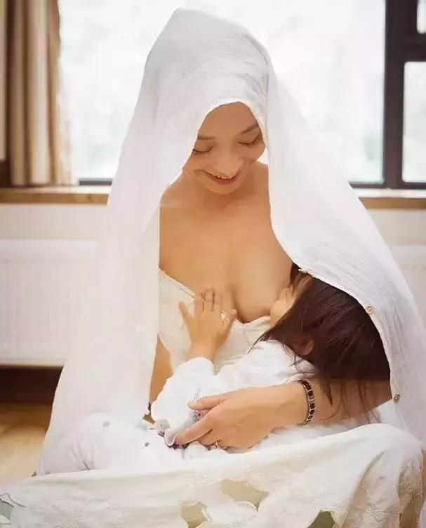 母乳喂养到几岁最好？原来大部分妈妈都过早断奶了