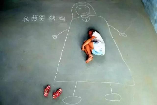 孩子成长最重要的这个阶段，父母一定要陪足，挣再多钱也无法替代
