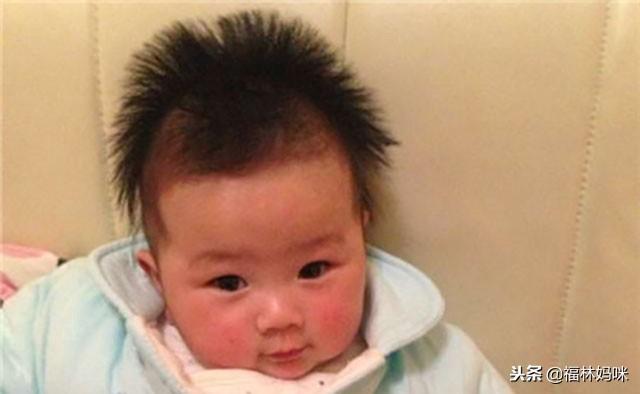 宝宝的头发为啥总往上长？这三种情况对照一下，结果一目了然