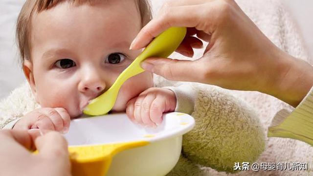 追着喂宝宝吃饭？错了错了，这3种错误的喂养方式，你中了吗