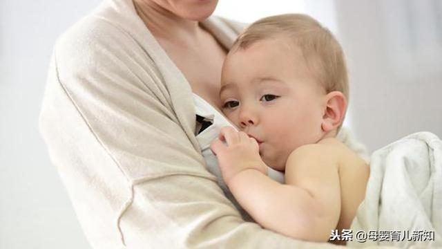 宝宝超重是过度喂养导致的？从这4个方面判断宝宝是否吃饱