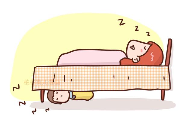 宝宝半夜“失踪”，妈妈慌乱找娃，爸爸却笑翻了！