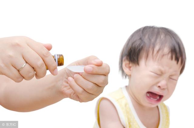 宝宝不肯吃药？3种方式让孩子接受“吃药”这件小事，亲测有效