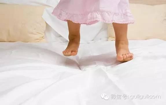 给宝宝洗澡，千万别放过这些地方！