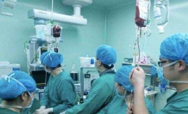 1岁宝宝呕吐不止，送医院后心脏停跳，罪魁祸首是妈妈喂多了玉米