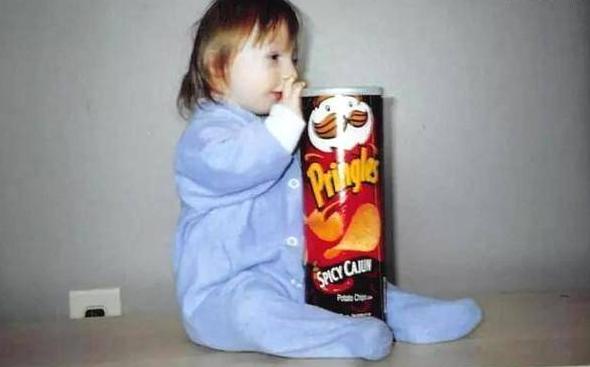 15岁女孩身高0.9米，医生断言活不过5个月如今快乐成长！