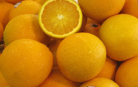 孩子咳不停，橙子切开，撒一调料，吃2口就轻，冬季孩子还爱吃