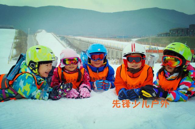 “国内儿童滑雪第一教练”教你孩子如何滑雪