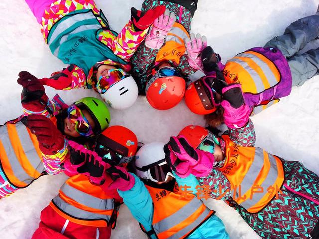 “国内儿童滑雪第一教练”教你孩子如何滑雪