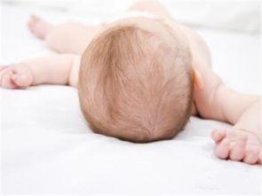 新生儿到这个月龄，头发稀少暗黄说明营养没跟上，会影响宝宝发育
