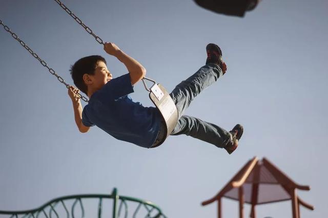 教育最大的骗局：叫释放孩子的天性