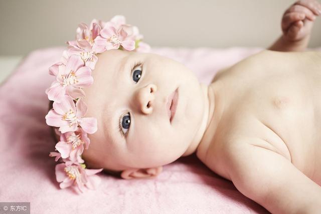 宝宝冬天脸上出现高原红，现在不治好以后就是红脸蛋，千万别大意