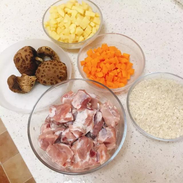 香喷喷又下饭，宝宝看了食欲大增，一锅炖全家人都能吃