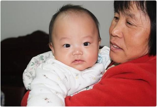 宝妈亲身经历：生小孩，姥姥一般给多少钱？需要准备些什么呢？