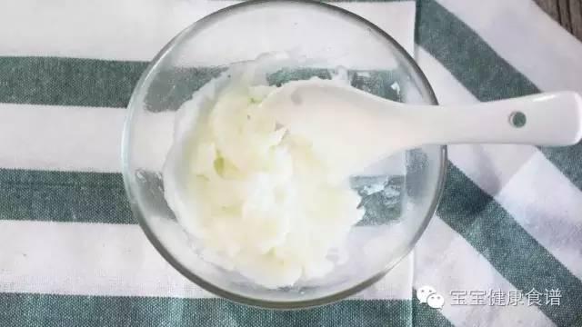 宝宝最爱辅食，调理脾胃—蓝莓山药泥 6M+