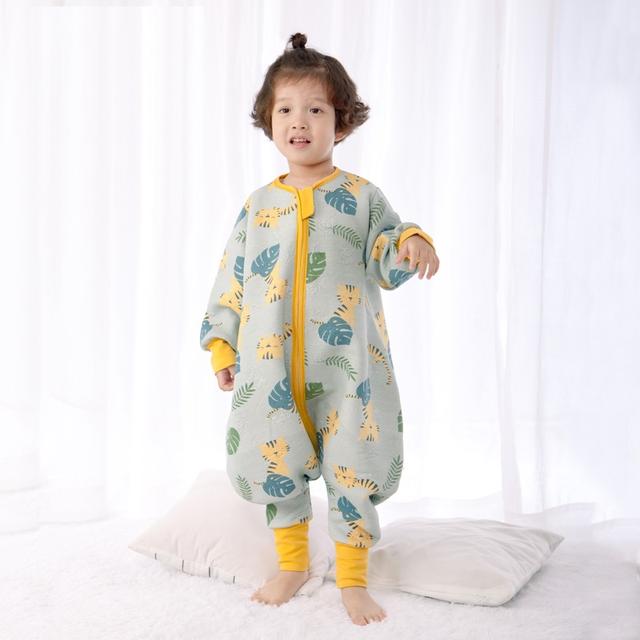 爱踢被子的宝贝终于有东西能收服他们了，宝妈们可以安心睡觉了