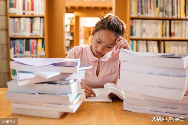 妈妈因为孩子写作业气得病倒，试试这12个策略，有效激励孩子学习