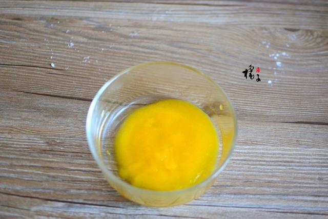 妈妈给孩子做的小零食，入口即化、奶香味十足，一口一个吃不够