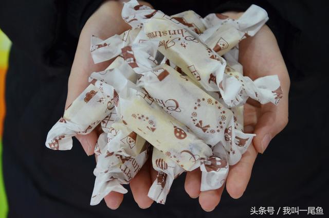 花生这样做太香了，酸酸甜甜的，女儿指定要吃，做法简单又方便