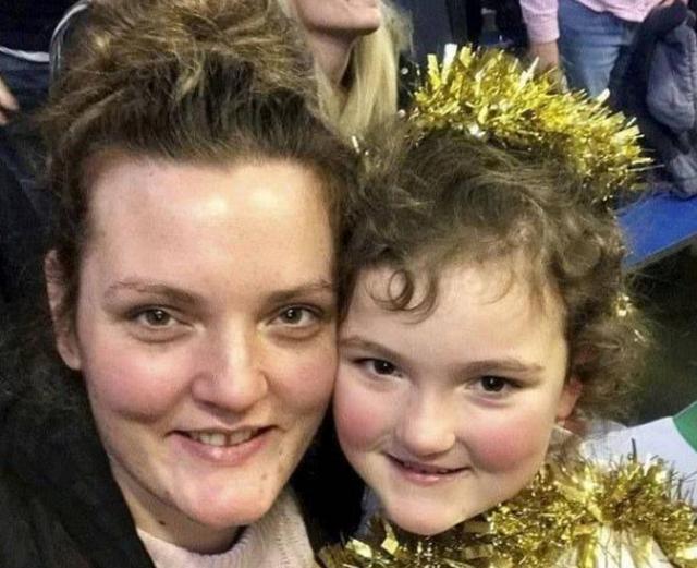 孕妇做B超时商量取名字，宝宝一个手势惊呆爸妈