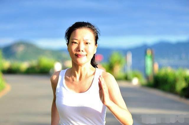 小宝贝刚到妈妈“子宫”，可能比较敏感，这4件事孕妈别忽视！