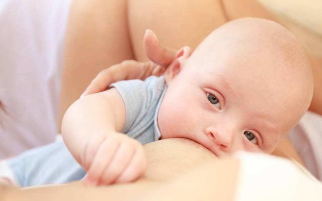 母乳喂养的“三大误区”，感觉自己被骗了好多年