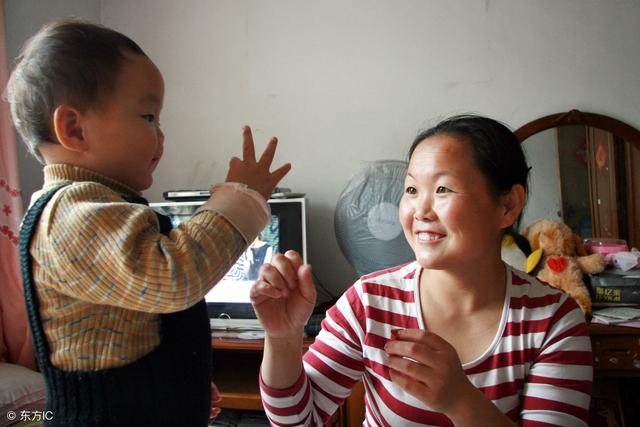 婆婆因为女儿需要钱,给儿媳带孩子每月要工资5千!你怎么看?