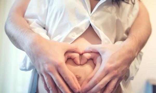怀孕后可以夫妻同房吗？或许孕期同房对胎儿有2个好处，不妨一看