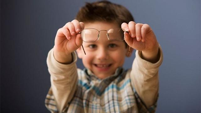 3岁孩子做事三分热度，妈妈的这个方法，提高了孩子的注意力！