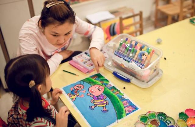 这些事情不用急着让孩子去学，否则很容易埋没了他们的天赋