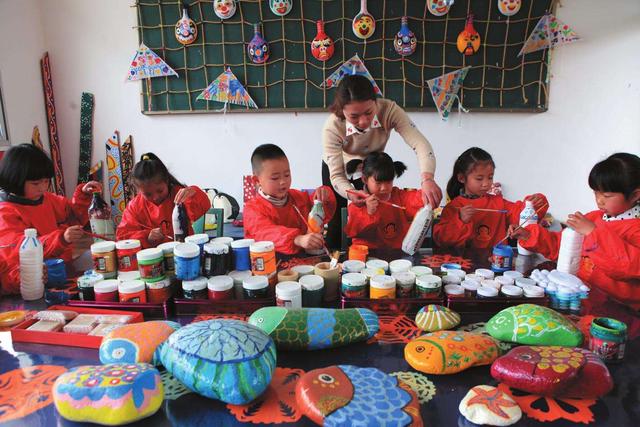 这些事情不用急着让孩子去学，否则很容易埋没了他们的天赋