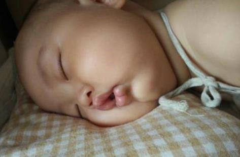 宝宝的睡眠情况，决定着身高和智力，家长一定不要忽视！