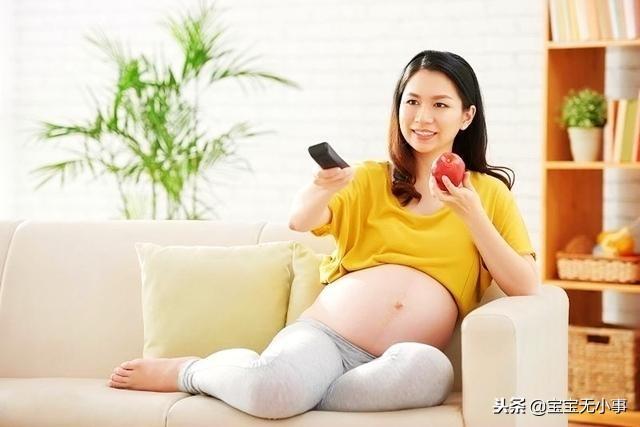 不想胎儿脐带绕颈？这3个坏习惯不能有，孕妇要警惕
