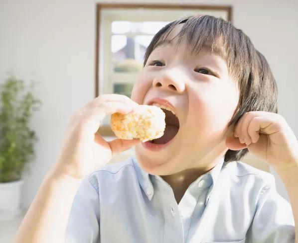 不开火，3分钟搞定一顿宝宝餐，颜值与营养兼备，宝宝吃完还要吃
