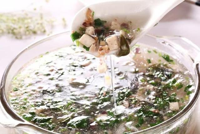 天凉了就给家人做这道羹汤，汤鲜味美强健身体，老公孩子不易生病