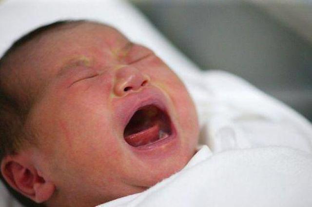 精选问答—宝宝母乳喂养排便困难怎么办？家长莫慌，鲍奶奶来支招