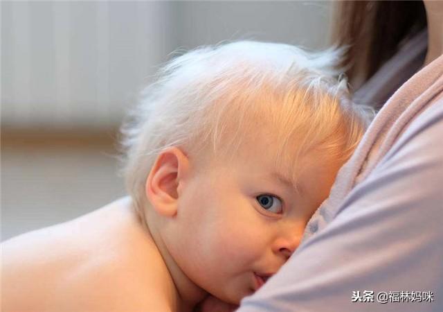 混合喂养的4种注意事项，学会科学喂养，宝宝身体强壮！